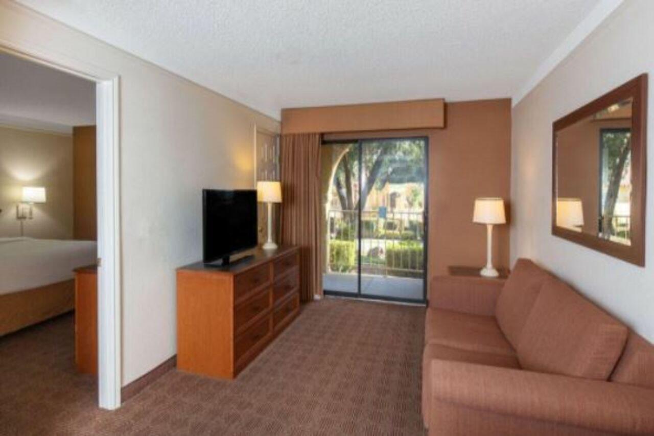 La Quinta By Wyndham Las Vegas Airport N Conv. מראה חיצוני תמונה